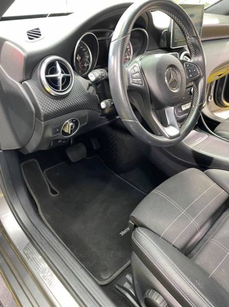 Faire nettoyer sa voiture en vue d'une mise en vente à Bordeaux