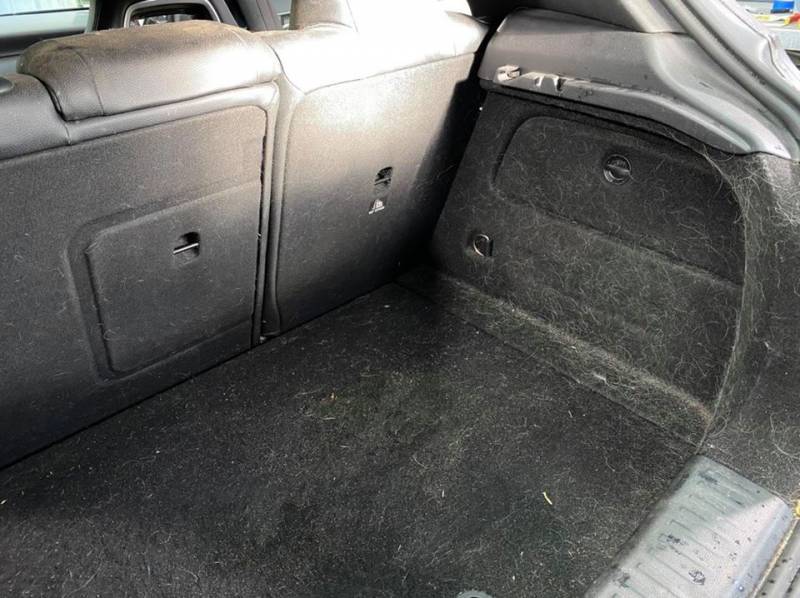 Faire nettoyer sa voiture en vue d'une mise en vente à Bordeaux