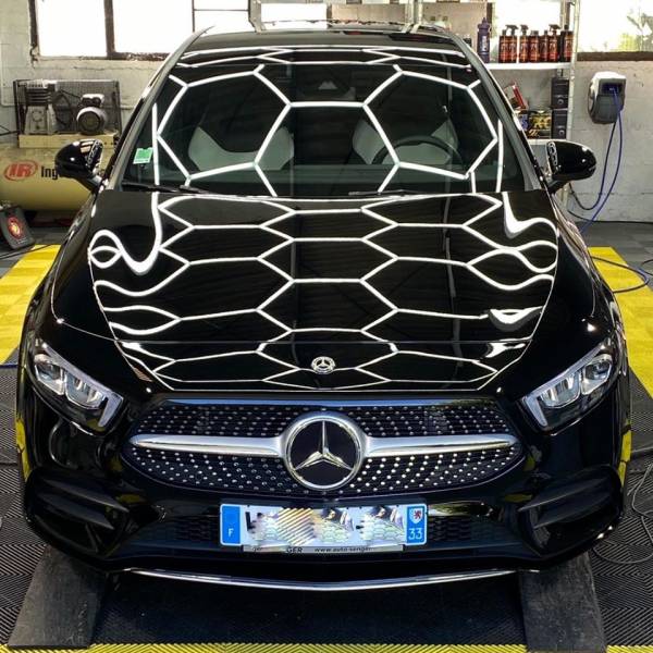 Faire nettoyer l'extérieur de sa voiture par un professionel a Mérignac