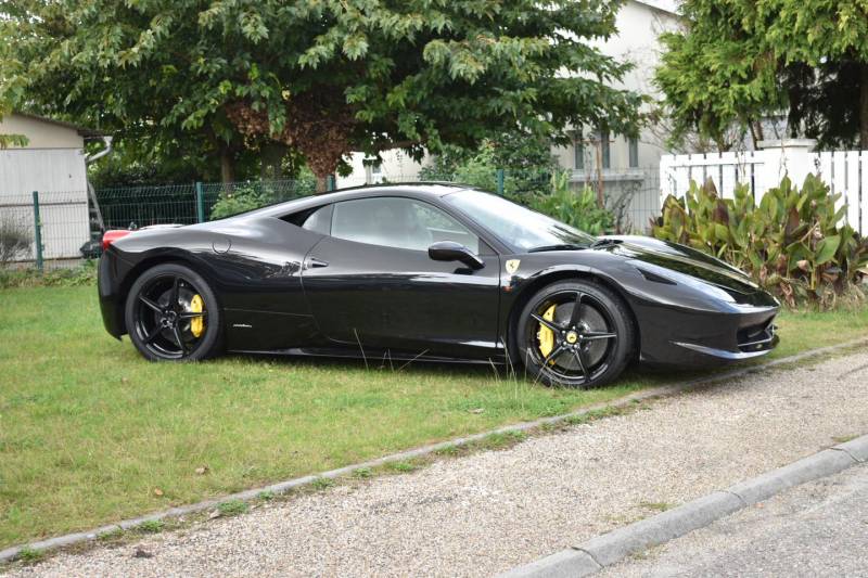 Polissage complet sur un véhicule de luxe à Mérignac en Gironde