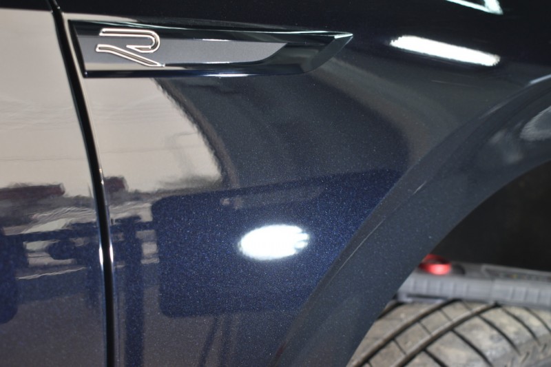 Traitement céramique sur un véhicule neuf  à Mérignac près de Bordeaux .