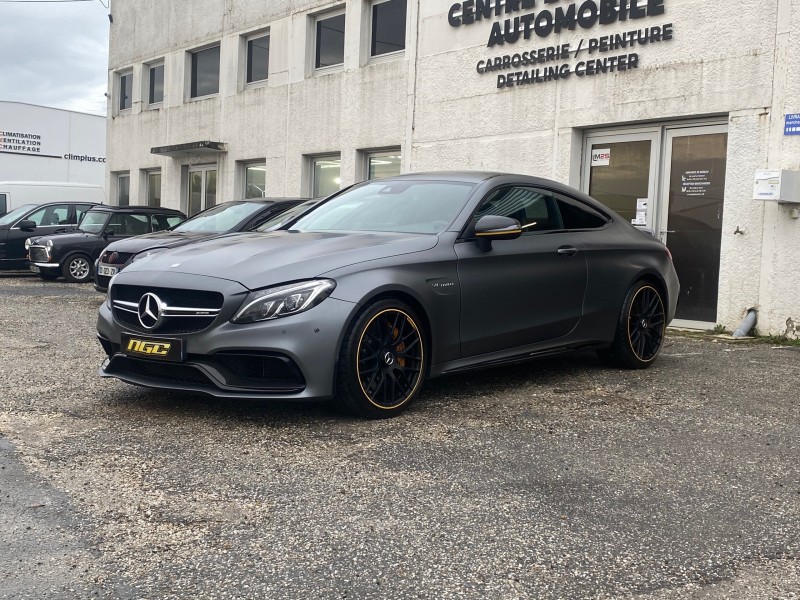 Réparation et peinture d’un véhicule mate haut de gamme à Merignac proche de Bordeaux