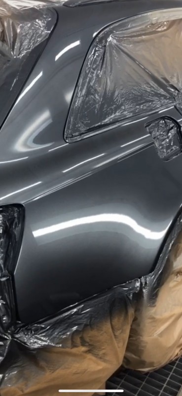 Préparation de véhicule avant mise en vente à travers différents travaux de carrosserie peinture à Merignac près de Bordeaux