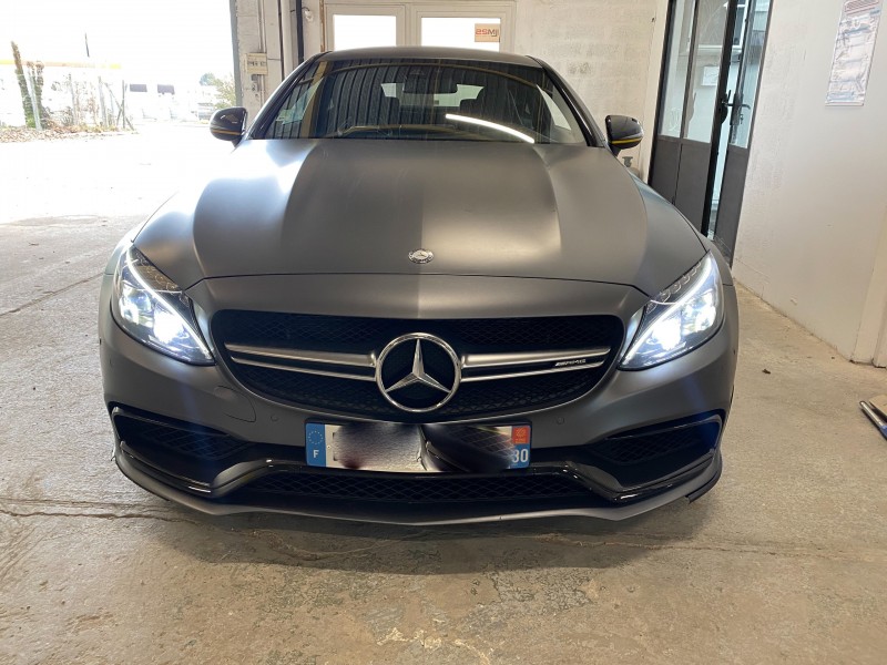 Réparation et peinture d’un véhicule mate haut de gamme à Merignac proche de Bordeaux