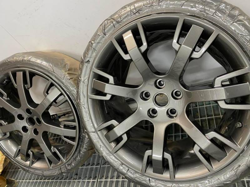 Préparation et peinture jantes Masérati granturismo S