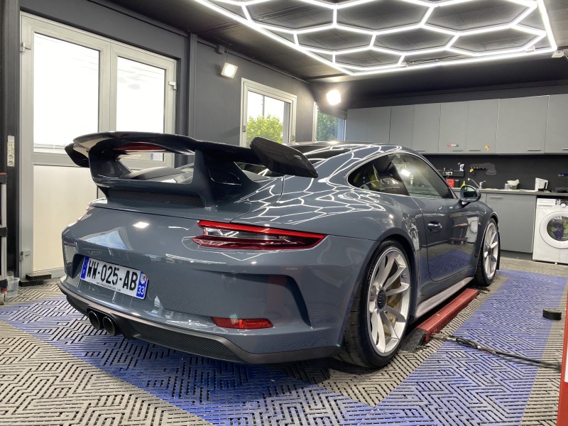 Réparation latéral droit Porsche 911 GT3 – Atelier NGC Mérignac