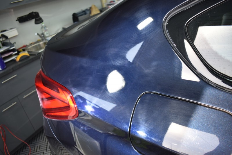 Polissage complet avant une mise en vente de véhicule la solution car staging à Mérignac proche de Bordeaux